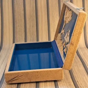 Vintage jewellery box with cork base and glass bottom - Image 4