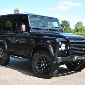 2015 Land Rover Defender 90 2.2 TDCi XS Double Cab - Image 4