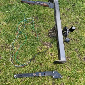 Ford Mondeo complete tow hitch - Image 2