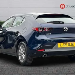 2021 Mazda3 2.0L E-SKYACTIV-G MHEV SE-L Luxury Hatchback - Image 5