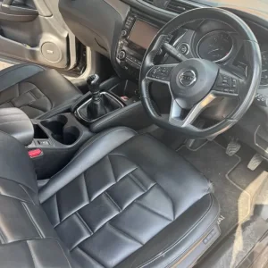 2018 Nissan Qashqai 1.2 DIG-T Tekna+ SUV - Image 5