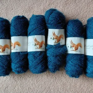 New wool 6 X 75g