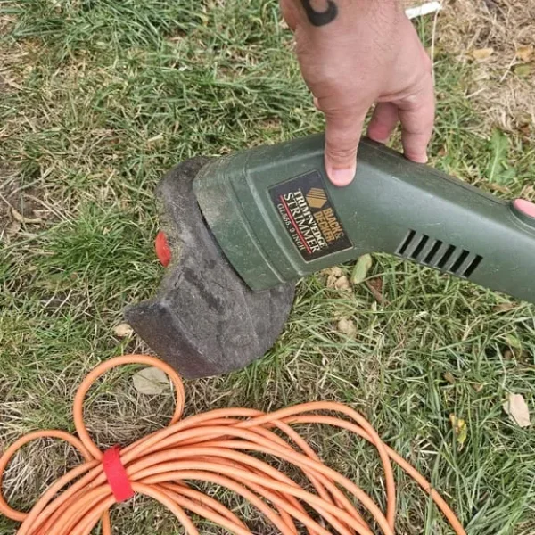 Old black and decker strimmer