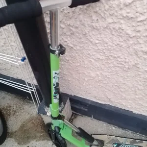 Adult fold up scooter in new condition - Image 2