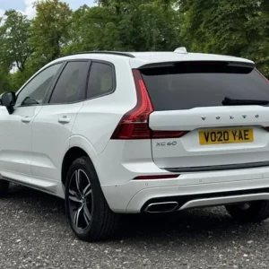 2020 Volvo XC60 2.0 B5 MHEV R-Design Estate - Image 6