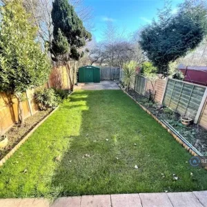 3 bedroom terraced house in Purcell Road, Exeter, Devon - Image 2