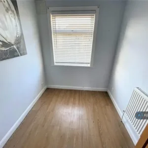 3 bedroom terraced house in Purcell Road, Exeter, Devon - Image 3