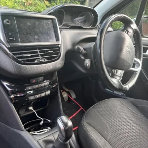 Peugeot 208 Hatchback 2018 Manual - Image 7