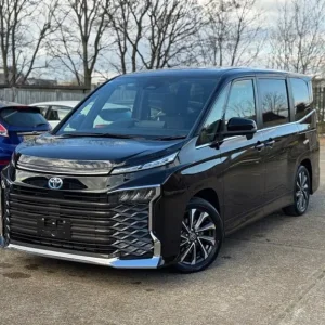 2024 Toyota Voxy Hybrid - Image 4