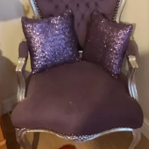 Throne chair