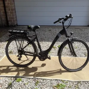 Nearly new Forme Cromford 1 ELS electric bike - Image 2