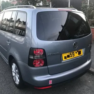 59 VW Touran 1.9 TDI 7-seater MPV - Image 6