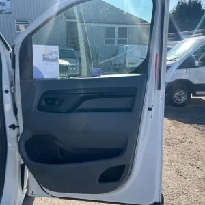 2020 Citroen Dispatch 2.0 BlueHDi Enterprise Panel Van - Image 5