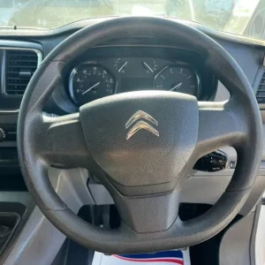 2020 Citroen Dispatch 2.0 BlueHDi Enterprise Panel Van - Image 8