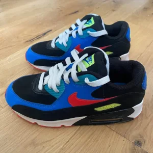 Nike Air Max 90 trainers size 2.5 - Image 4