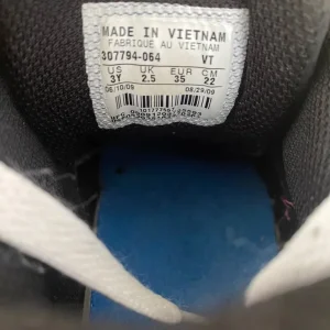 Nike Air Max 90 trainers size 2.5 - Image 7