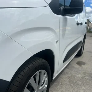 2019 Peugeot Partner 1000 1.5 BlueHDi 100 Professional Van Panel Van Diesel Manual - Image 2