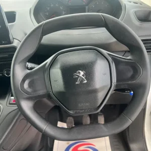 2019 Peugeot Partner 1000 1.5 BlueHDi 100 Professional Van Panel Van Diesel Manual - Image 8