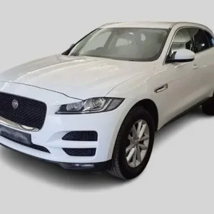 2016 Jaguar F-Pace 2.0 D180 Prestige AWD Estate - Image 2