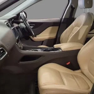 2016 Jaguar F-Pace 2.0 D180 Prestige AWD Estate - Image 5