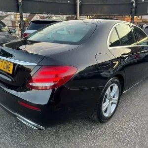 2017 Mercedes-Benz E-Class 2.0d SE G-Tronic+ Euro 6 4dr Saloon - Image 5
