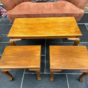 Mid oak nest of tables
