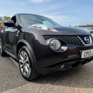 2013 Nissan Juke 1.6L hatchback - Image 2