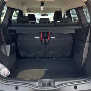 2025 Dacia Jogger 1.6 HEV Extreme 5dr Auto Hybrid Estate - Image 4