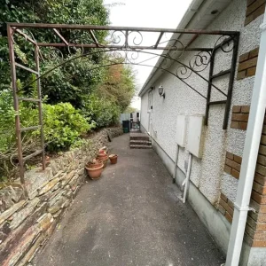 Steel garden arch - Image 3
