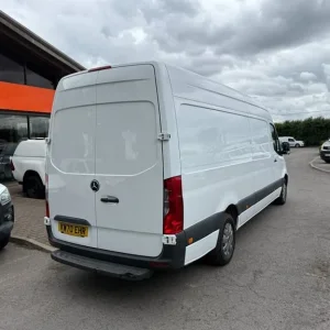 2021 Mercedes-Benz Sprinter 315 CDI Progressive L3 LWB EU6 Panel Van - Image 3
