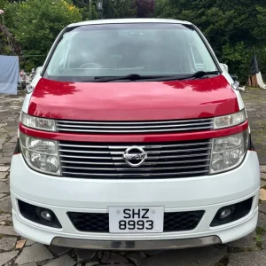 2002 Nissan Elgrand E51 3.5l LPG 7-seater auto - Image 2