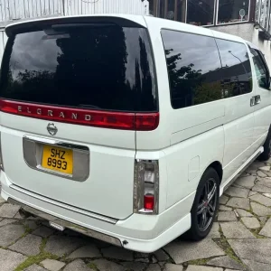 2002 Nissan Elgrand E51 3.5l LPG 7-seater auto - Image 4