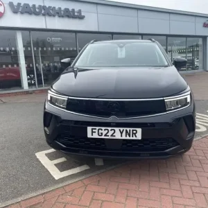2022 Vauxhall Grandland 1.2 Turbo SRi 5dr Auto HATCHBACK Petrol Automatic - Image 2