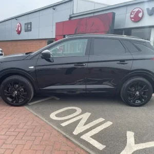 2022 Vauxhall Grandland 1.2 Turbo SRi 5dr Auto HATCHBACK Petrol Automatic - Image 8