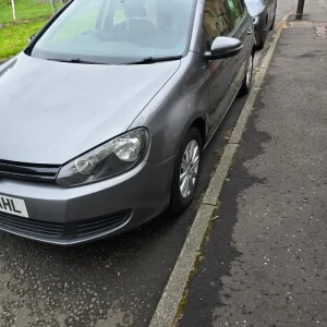 Volkswagen Golf 2010 1.6 diesel hatchback - Image 2