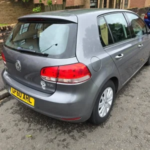 Volkswagen Golf 2010 1.6 diesel hatchback - Image 3