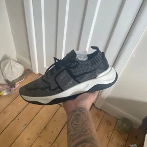 Berluti men's size 9 trainers