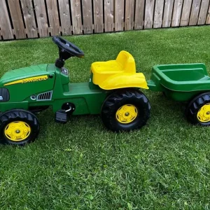 Kids John Deere Tractor and Trailer