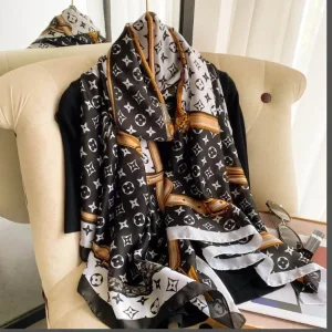 Dira dresses so - Image 3