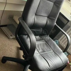 Swivel chair - Image 2