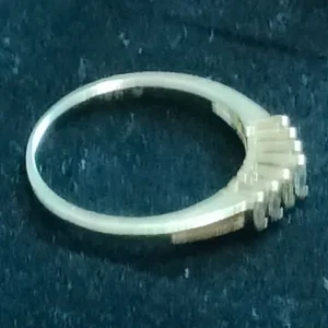 14ct Gold Diamond Engagement Ring - Image 5