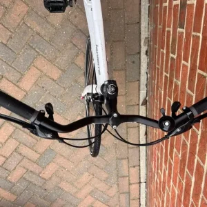 Ladies Lapierre Bike Lightweight, good tyres - Image 6