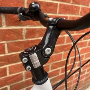 Ladies Lapierre Bike Lightweight, good tyres - Image 8