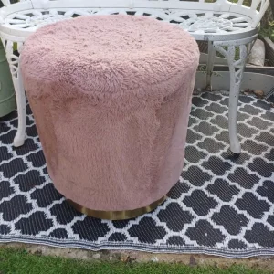 Blush pink furry stool - Image 2