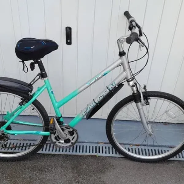 Ladies Falcon Horizon bicycle