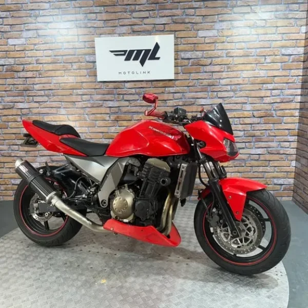 2005 Kawasaki Z750 with F1R Exhaust