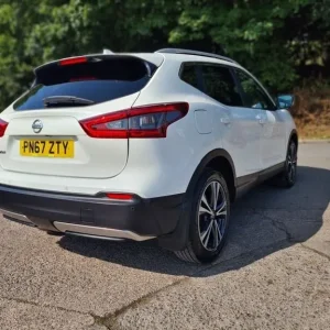 2017 Nissan Qashqai N-Connecta DIG-T - Image 4