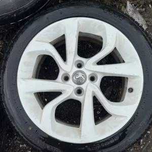 Vauxhall Corsa 16” white alloy wheels - Image 3
