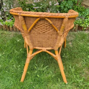 Wicker chair in natural finish - Image 3