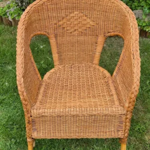 Wicker chair in natural finish